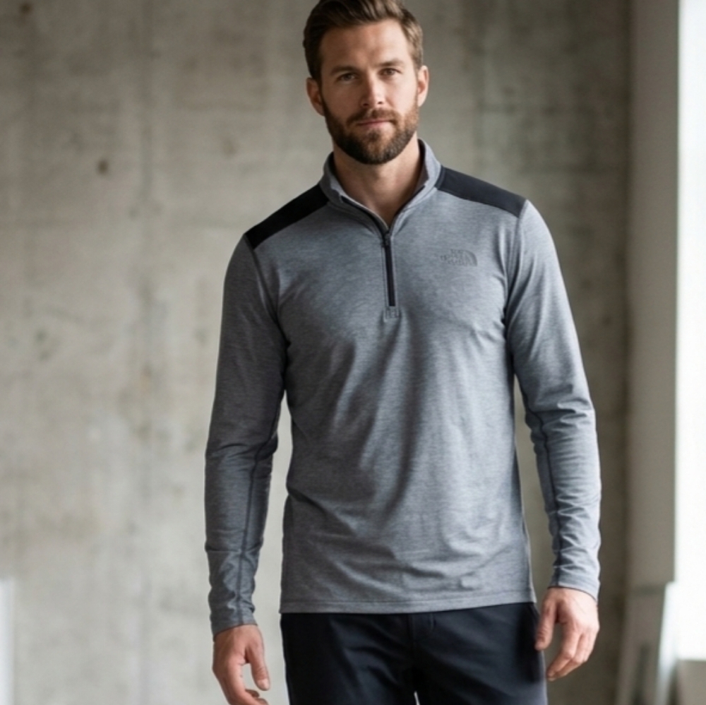 The North Face Base layer Tee Men’s XL GREY/BLKQuarter Zip Pullover SZ XL